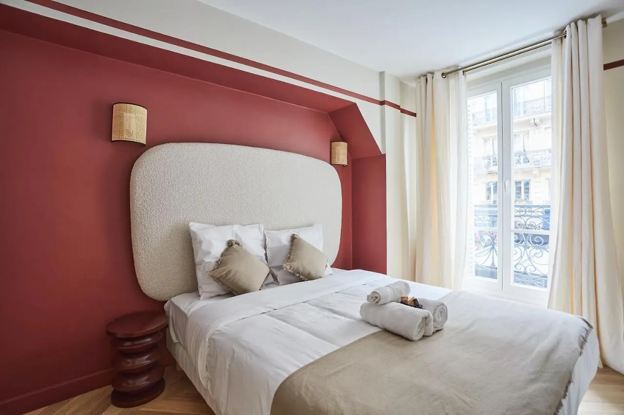 Apartment Notre Dame De Paris By Studio Prestige
